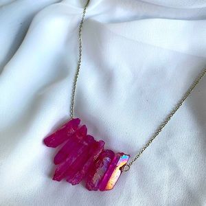 New handmade pink quartz with silver chain